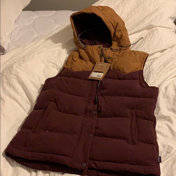 Patagonia Jackets & Blazers - NWT Patagonia vest ruby large
